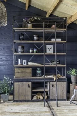 Boekenkast Industrieel New Vintage Met Trapje